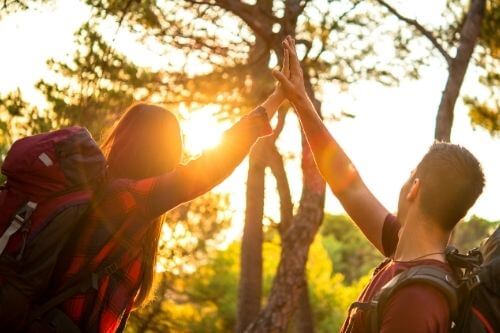 couple hiking
